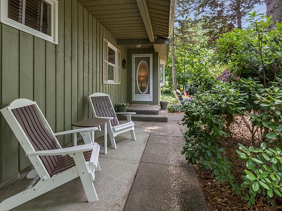 2nd image of 143 Takken St