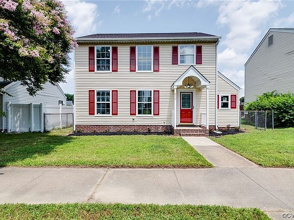 2nd image of 816 Admiral Gravely Blvd