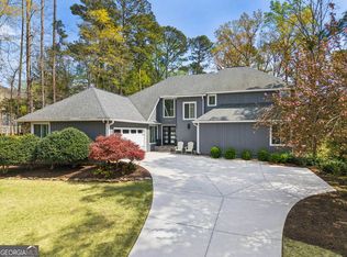 10045 Bankside Dr, Roswell, GA 30076
