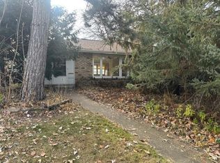 1606 Pinehurst Ave, Saint Paul, MN 55116