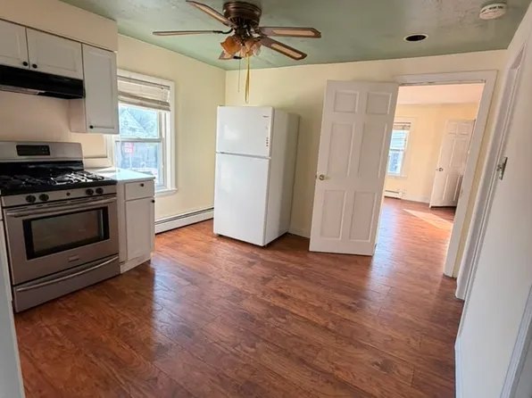 (undisclosed Address), Lynn, MA 01904