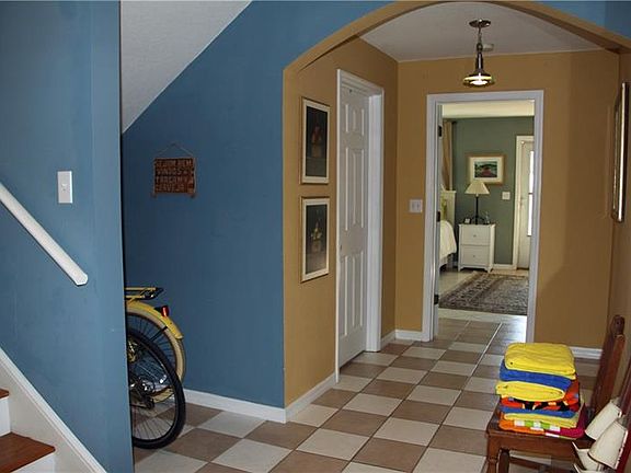 3rd image of 845 Grouper Ave
