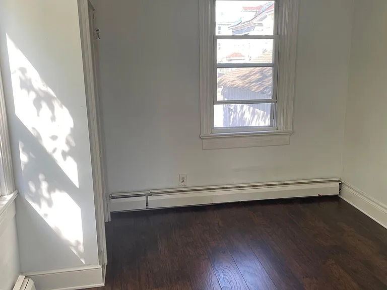 34 Sherwood St #2 — Photo 5