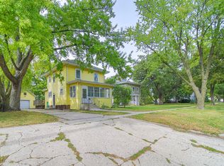 308 S Washington St, Elkhorn, WI 53121