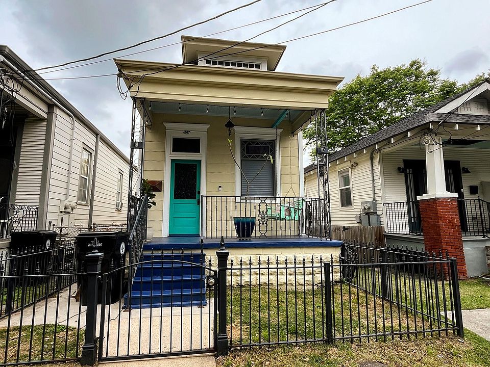 1st image of 4517 Toulouse St
