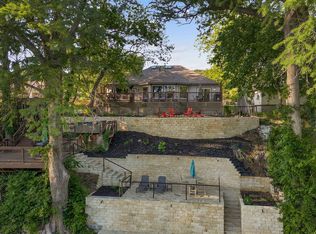 1914 Valley Dr, Canyon Lake, TX 78133