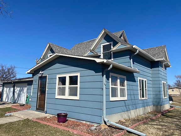 2nd image of 519 E 2nd Ave