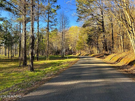 4th image of 4 County Road 950