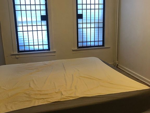 4th image of 28-08 Steinway St #1