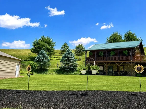 3994 County Road 271, Coshocton, OH 43812