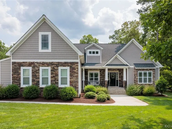 20107 Talon Point Dr, South Chesterfield, VA 23803