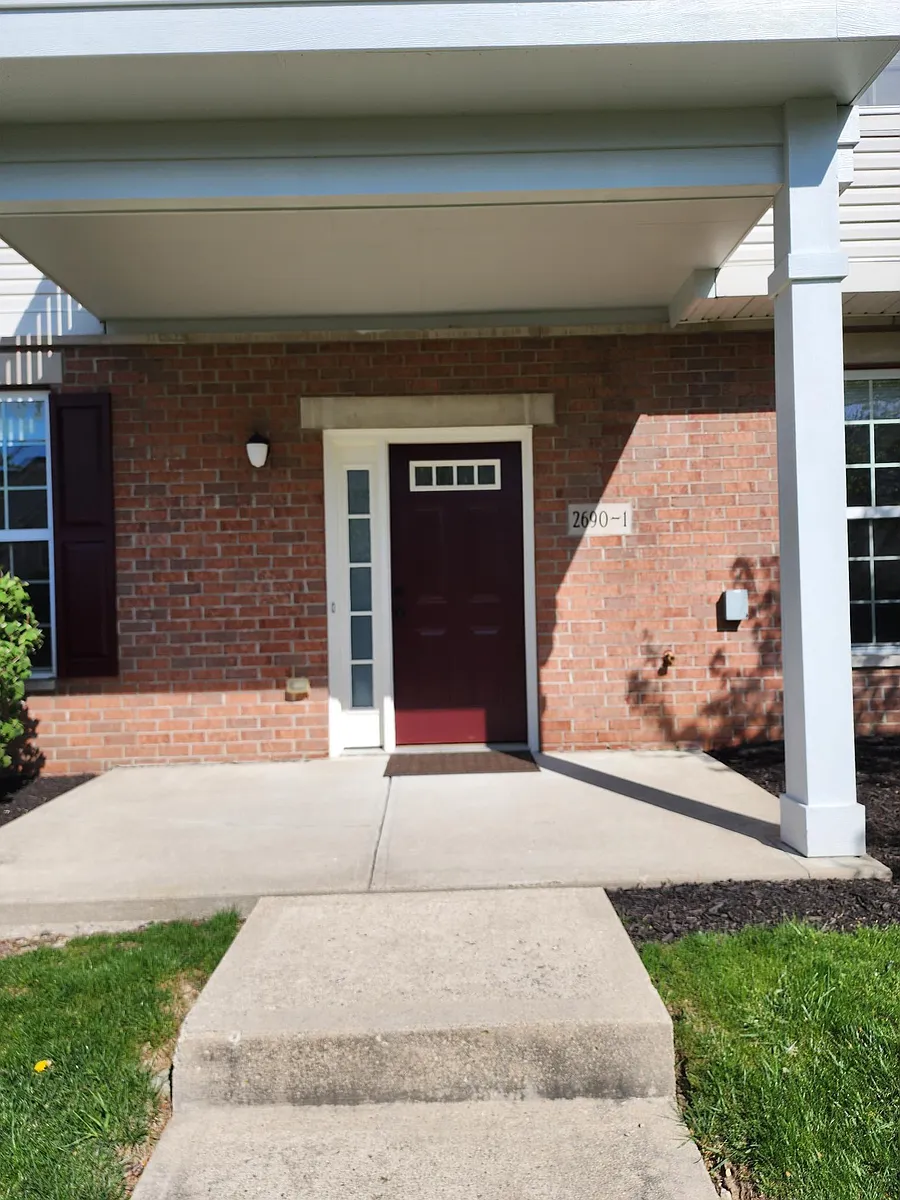 Building Photo - 2690 Gardenia Ave #1
