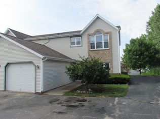 58 Stacy Lynn Ln APT C, Hartford, WI 53027