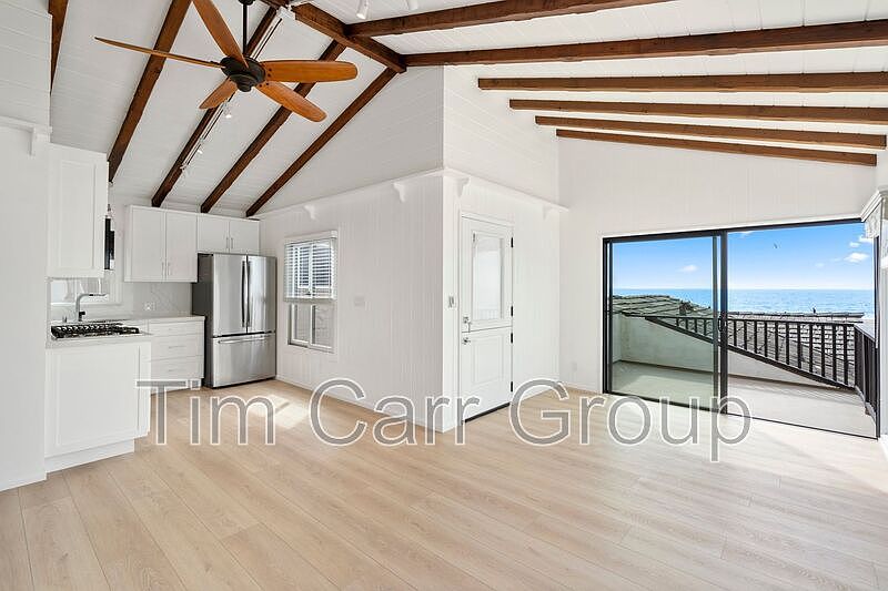 1st image of 4811 Seashore Dr #B