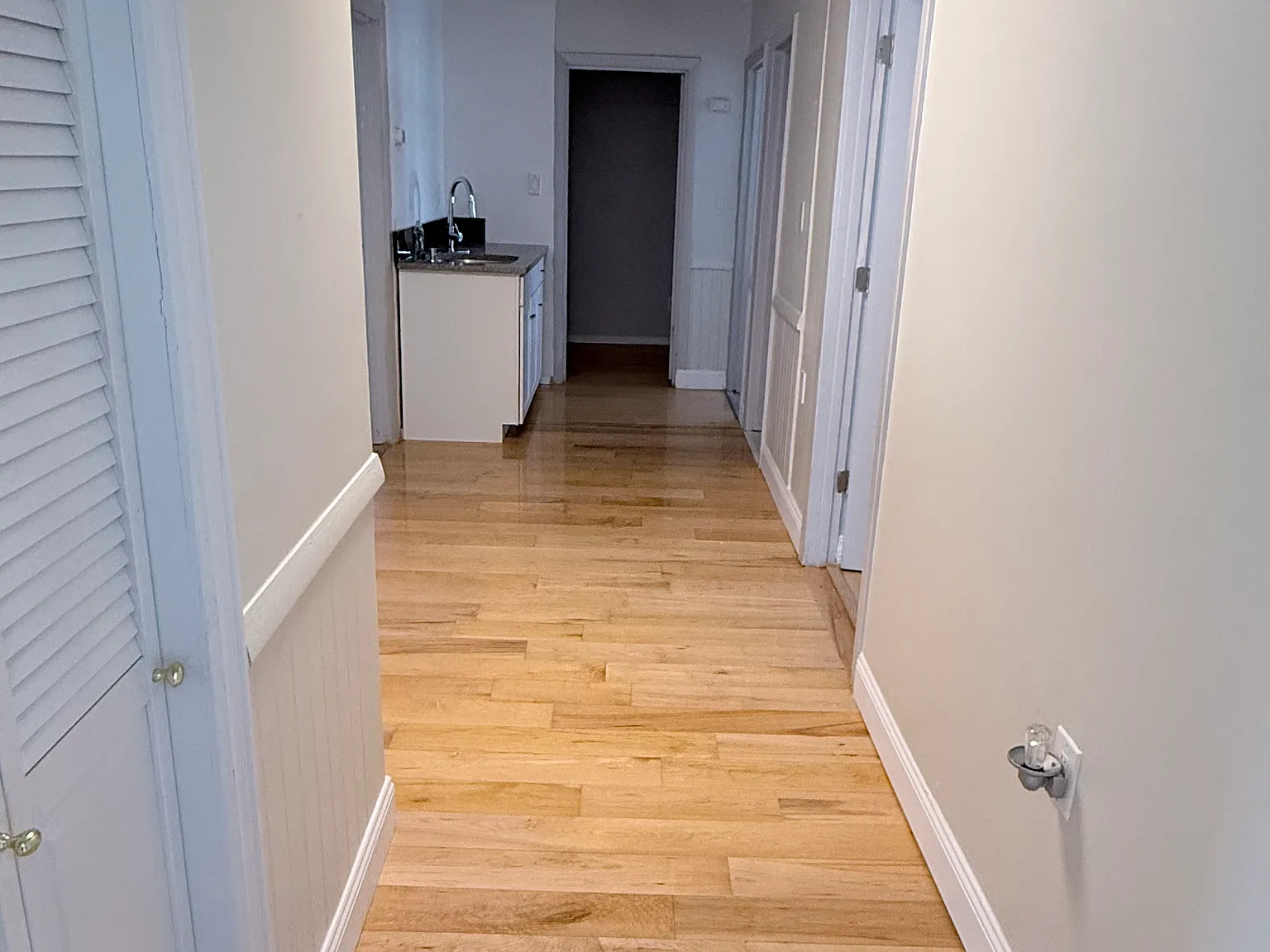 3 bed, $2,000 — Photo 2