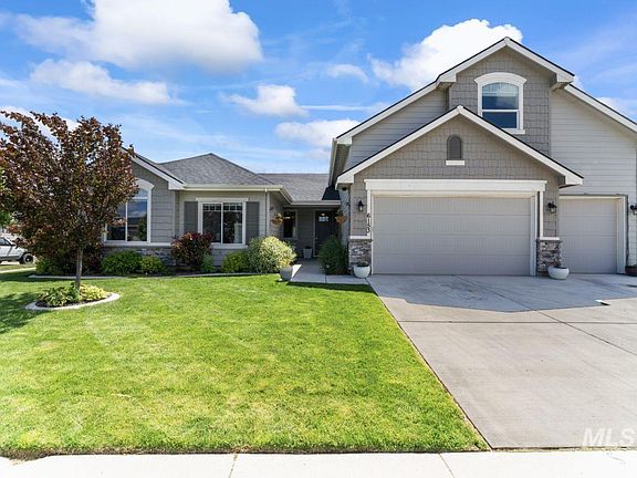 3rd image of 6153 E Canyon Crossing Dr