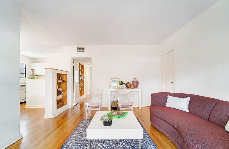 1st image of 4003 Maplewood Ave #A