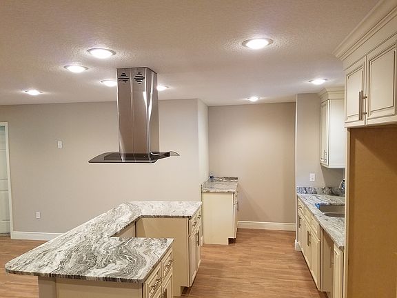 4th image of 5308 Laurelwood Pl