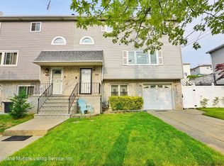 373 Abingdon Ave, Staten Island, NY 10308