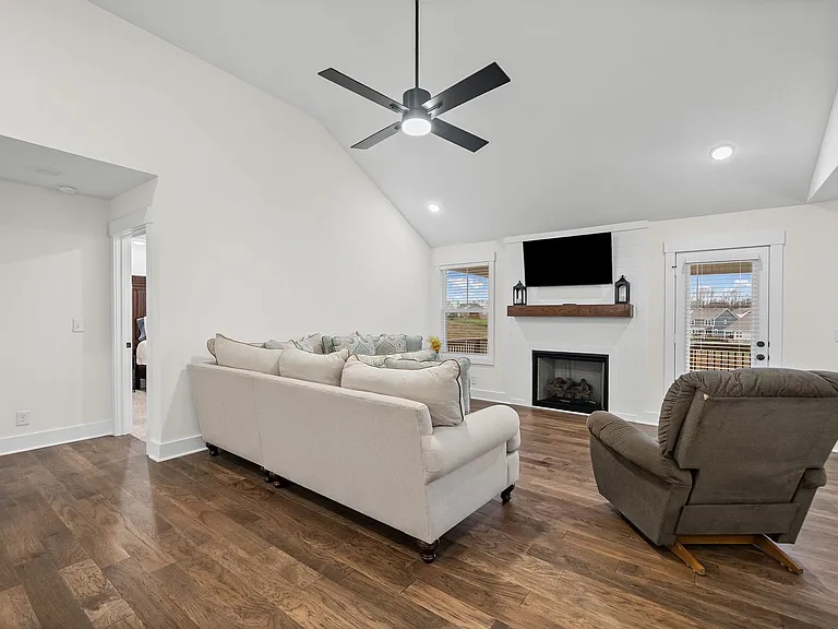 1601 Collins View Way — Photo 6