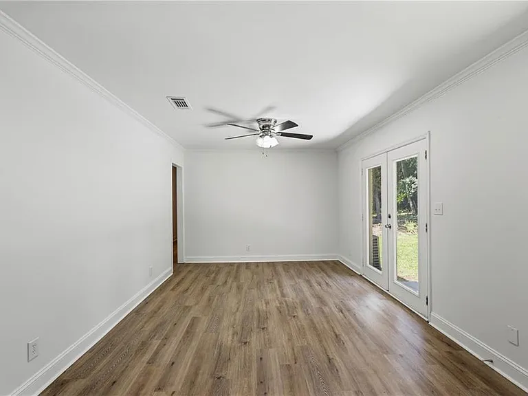 1348 Ridgewood Dr SW — Photo 8