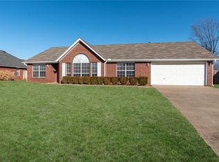 215 Center Dr, Lowell, AR 72745