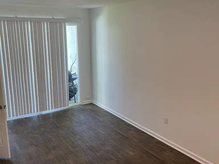 102 Vidalia Ridge Rd #1 — Photo 2