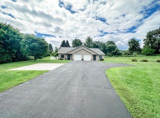 E6861 N Dewey Ave, Reedsburg, WI 53959