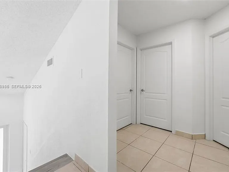 8219 NW 192nd Ter — Photo 13