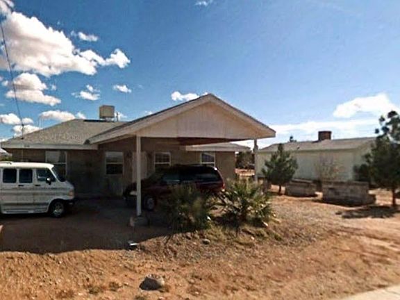 5th image of 4008 Vanderveer Dr