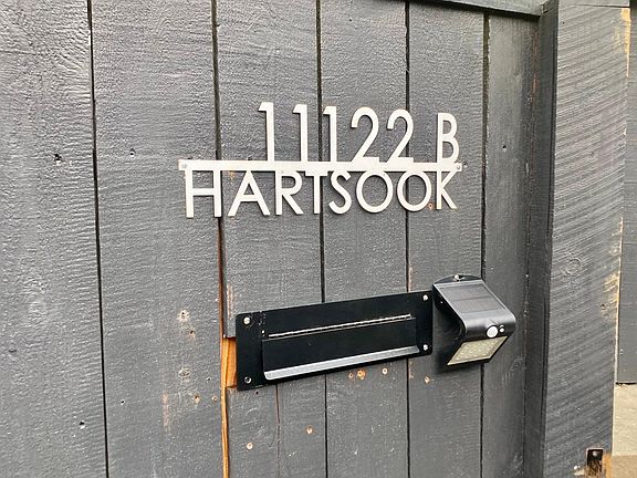 4th image of 11120 Hartsook St #1