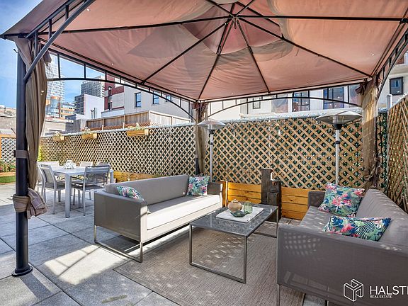 3rd image of 525 Borden Ave #1B