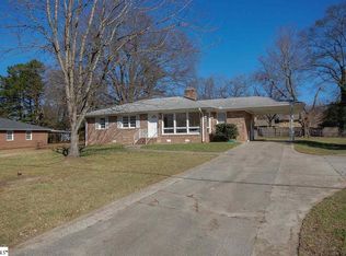 105 Richbourg Rd, Greenville, SC 29615