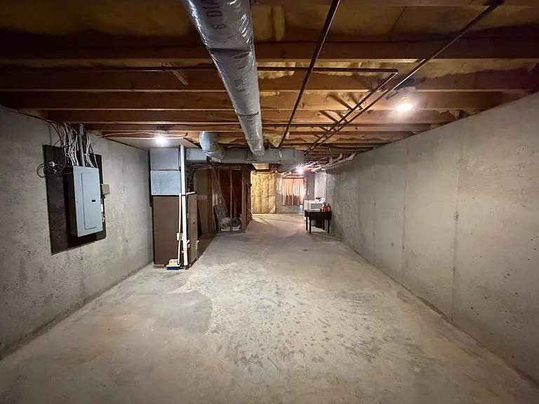 40 Danforth Ct — Photo 21