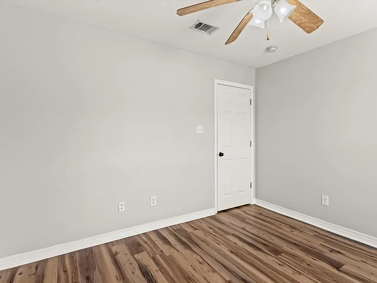 5467 Quail Creek Cir — Photo 26