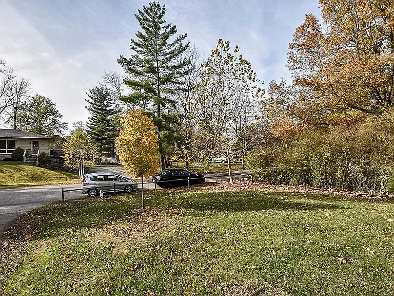921 S Eastside Dr — Photo 12
