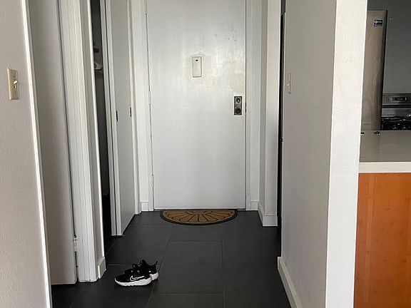 5th image of 55 S Kukui St APT 1810