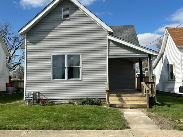 634 W 9th St, Rushville, IN 46173