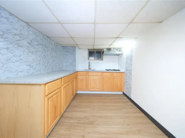 1152 64th Street image 19 of 32