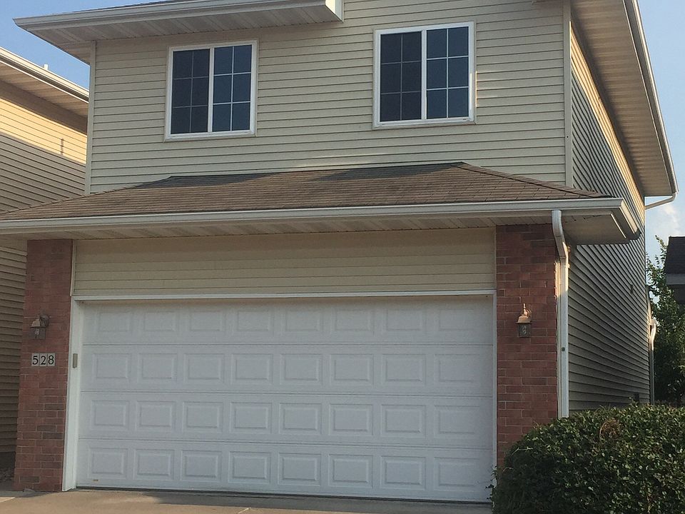 1st image of 526 Sicily Ct