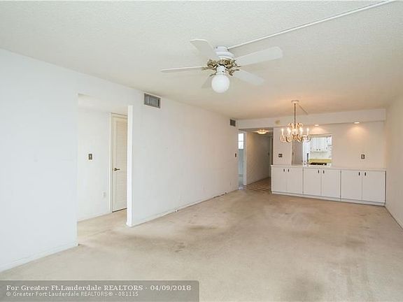 4th image of 311 S Hollybrook Dr APT 201