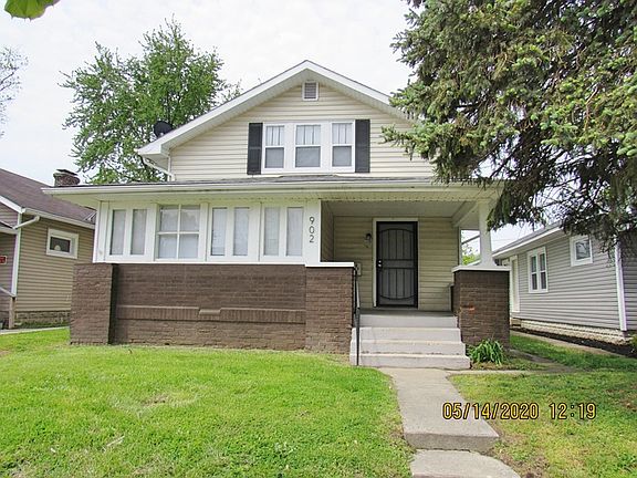 5th image of 902 N Gladstone Ave
