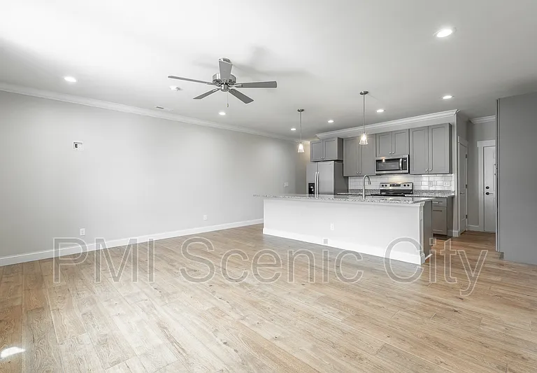 1904 Cypress Ln — Photo 7