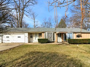 20822 N Birch St, Deerfield, IL