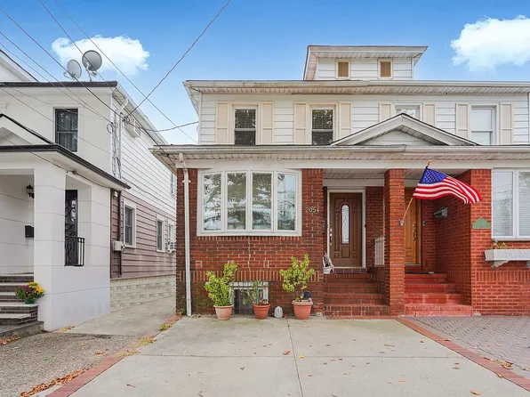 2054 E 67th St #1, Brooklyn, NY 11234