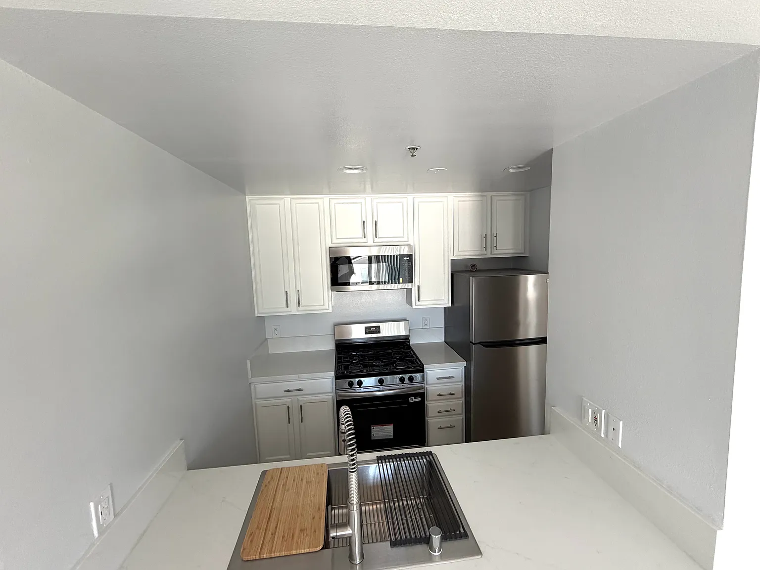 1 bed, 600 sqft, $2,700 — Photo 3