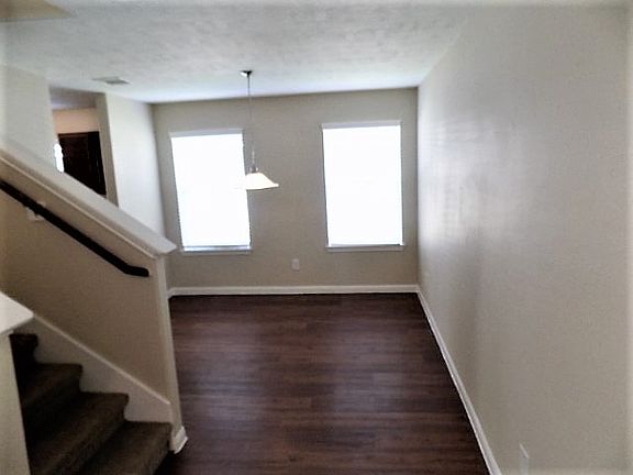 5th image of 21523 Nella Cir