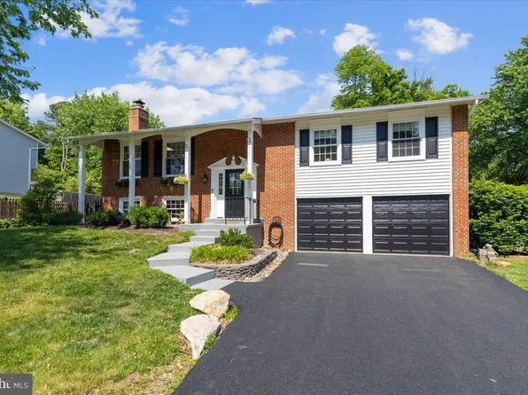 7001 Spur Rd, Springfield, VA 22153