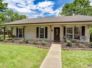 3923 Country Way Dr, Baton Rouge, LA 70816