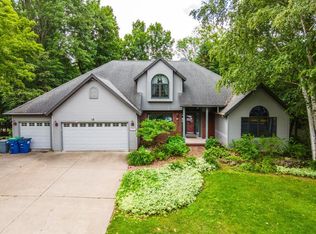 1801 Crestview Dr, Wausau, WI 54403
